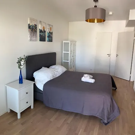 Apartamento Modern, Bright 2 Bedroom With Great Views *