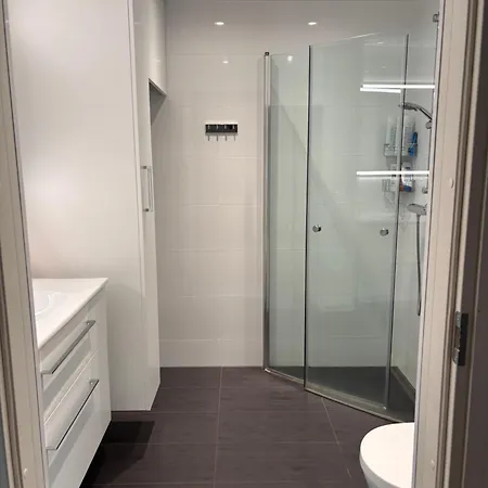 Modern, Bright 2 Bedroom With Great Views * Helsinki