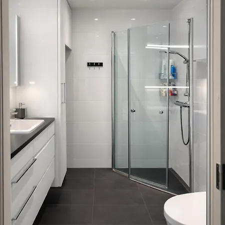 Apartment Modern, Bright 2 Bedroom With Great Views Helsinki